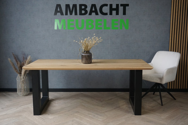 Verjongde Rechte Eiken Tafel U-model