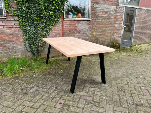 Douglas Tuintafel - Vlinderpoten