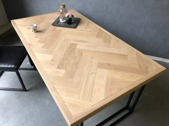 Eiken Visgraat Tafel Assen