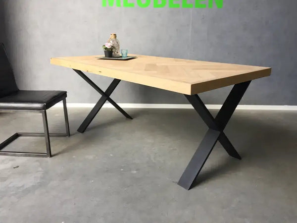 Eiken Visgraat Tafel Eindhoven