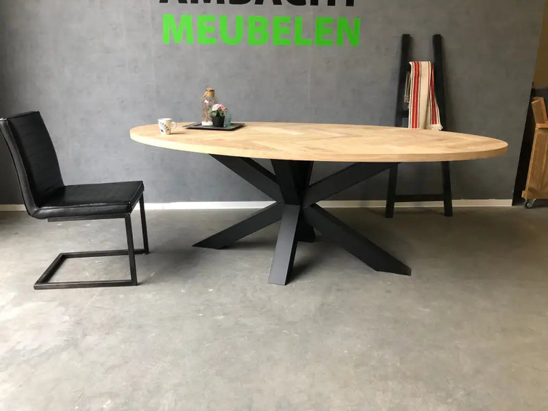 Ovale Eiken Visgraat Tafel Arnhem