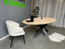 Verjongde Ovale Eiken Visgraat Tafel Utrecht