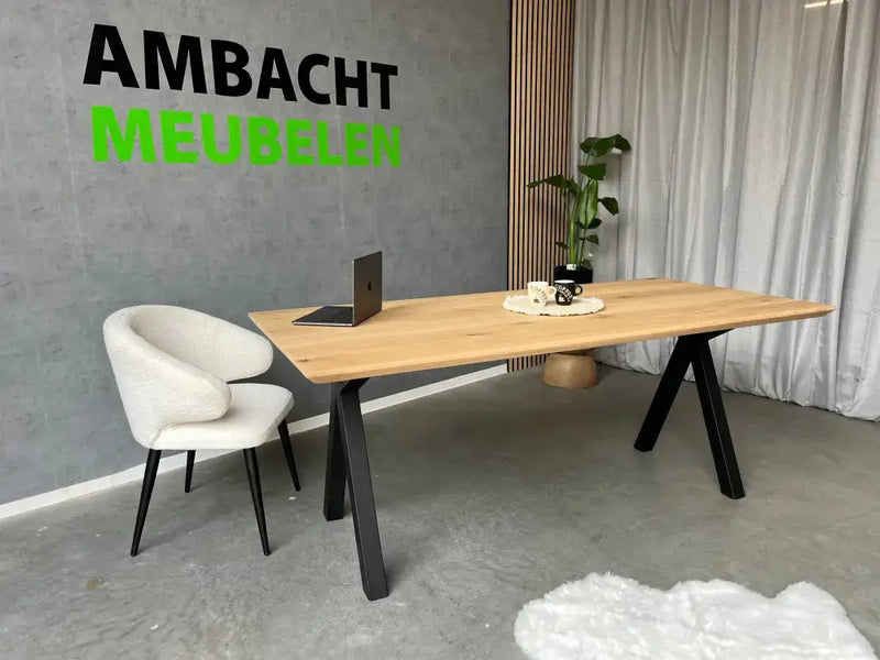 Verjongde Rechte Eiken Tafel Brugpoten 6x6 cm