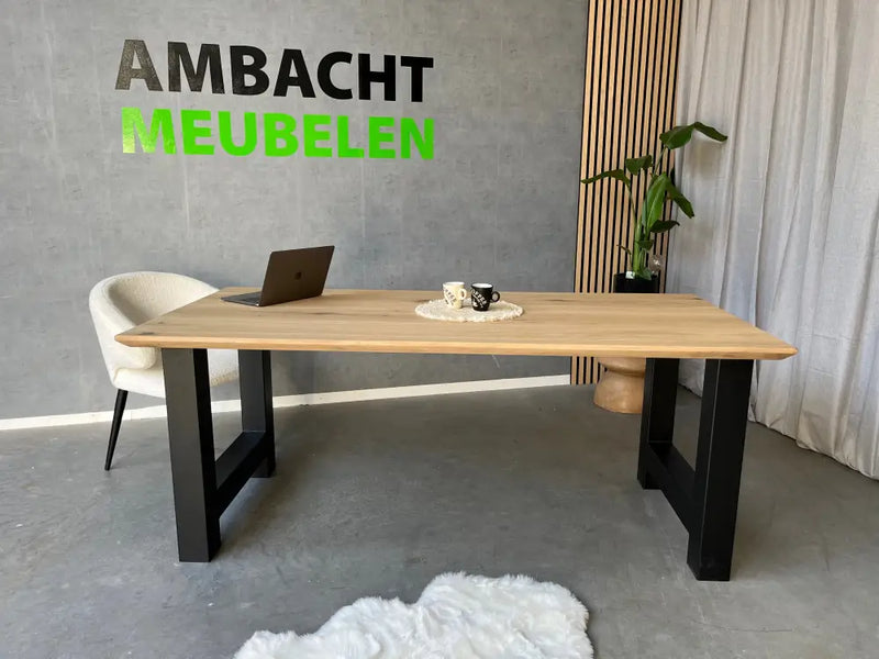 Verjongde Rechte Eiken Tafel H-model